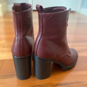 Leather Zip-Up Platform Boots
